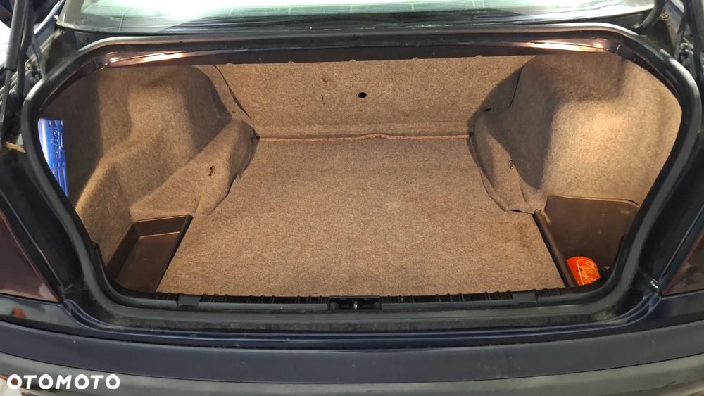 BMW Seria 3 - 16