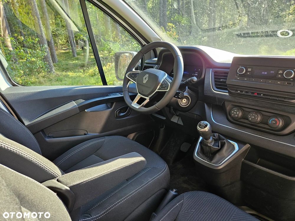 Renault Trafic - 9