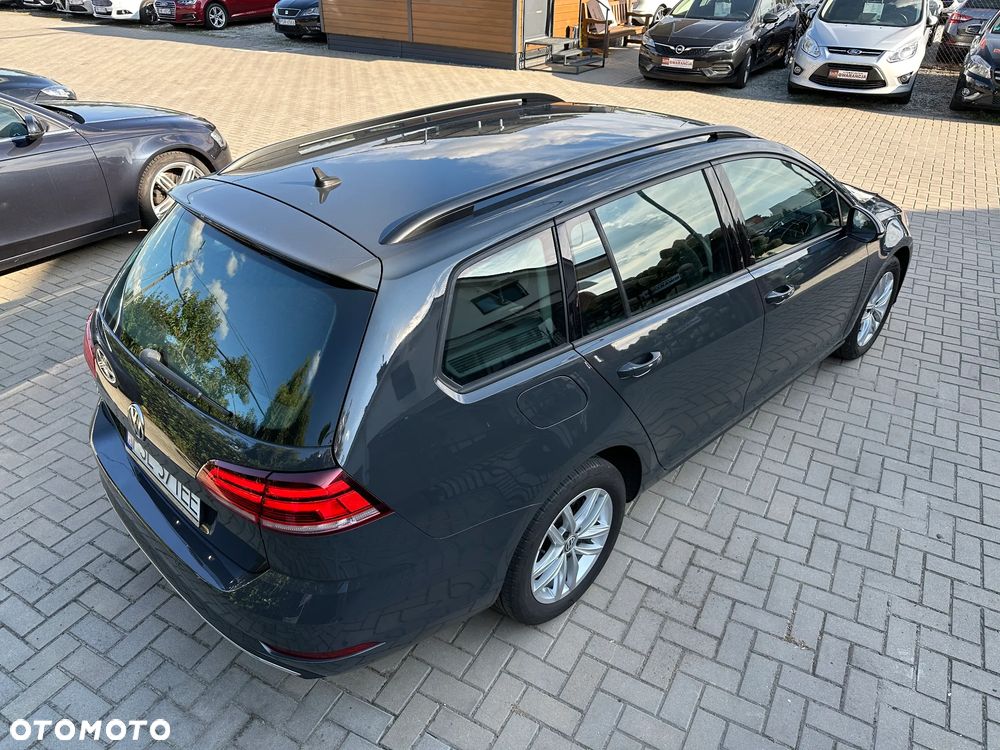 Volkswagen Golf Variant - 37