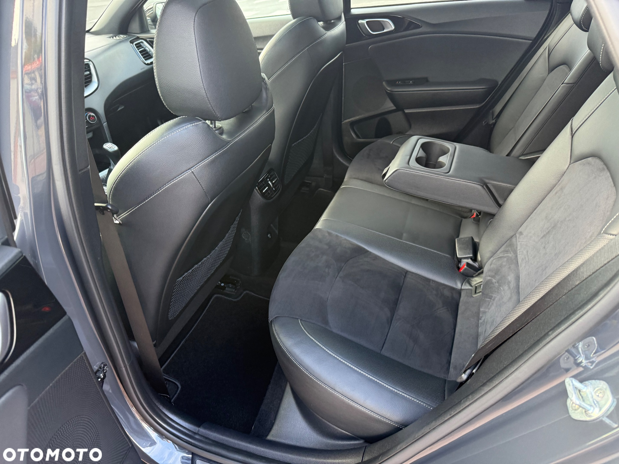 Kia Ceed SW 1.5 T-GDI OPF GT Line - 13