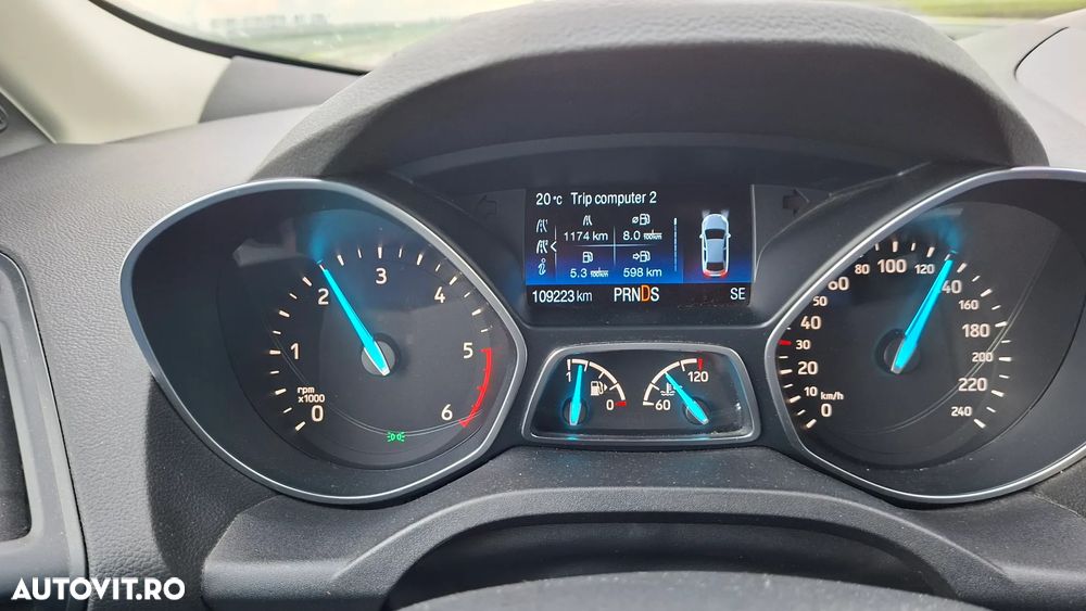 Ford Kuga - 9