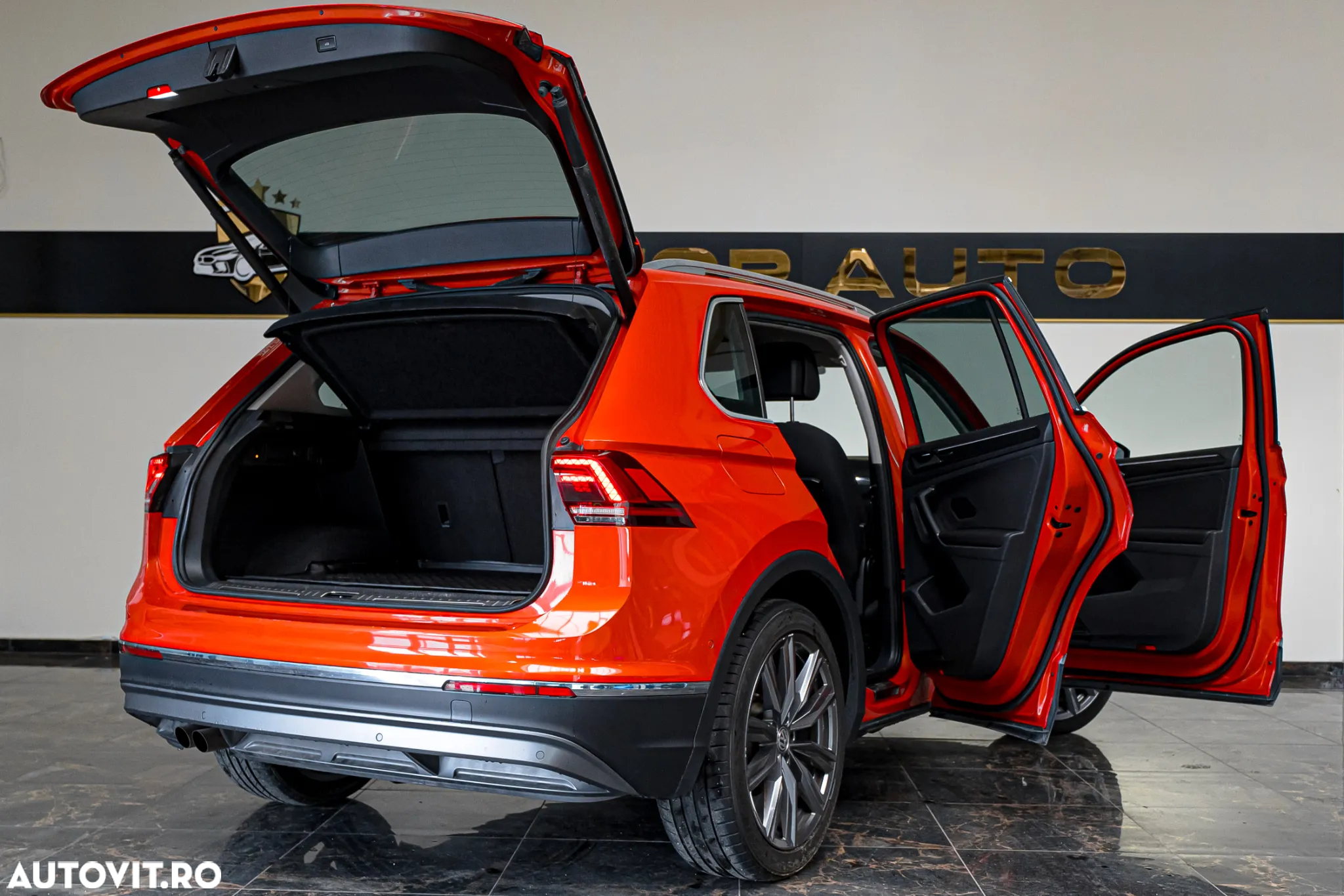 Volkswagen Tiguan 2.0 TDI DSG 4Mot Highline - 30