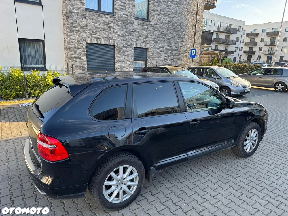 Porsche Cayenne - 5