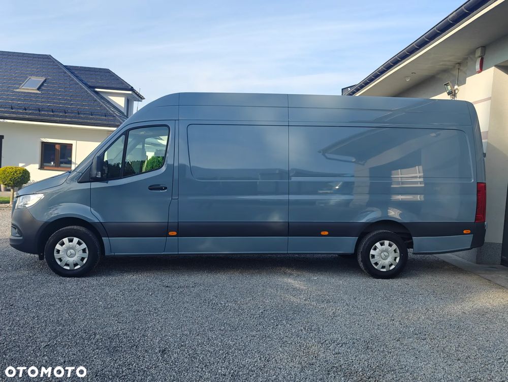 Mercedes-Benz Sprinter - 4