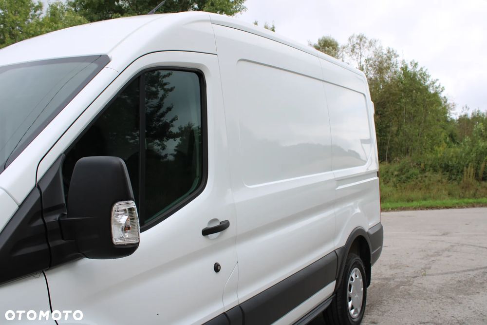 Ford Transit - 12