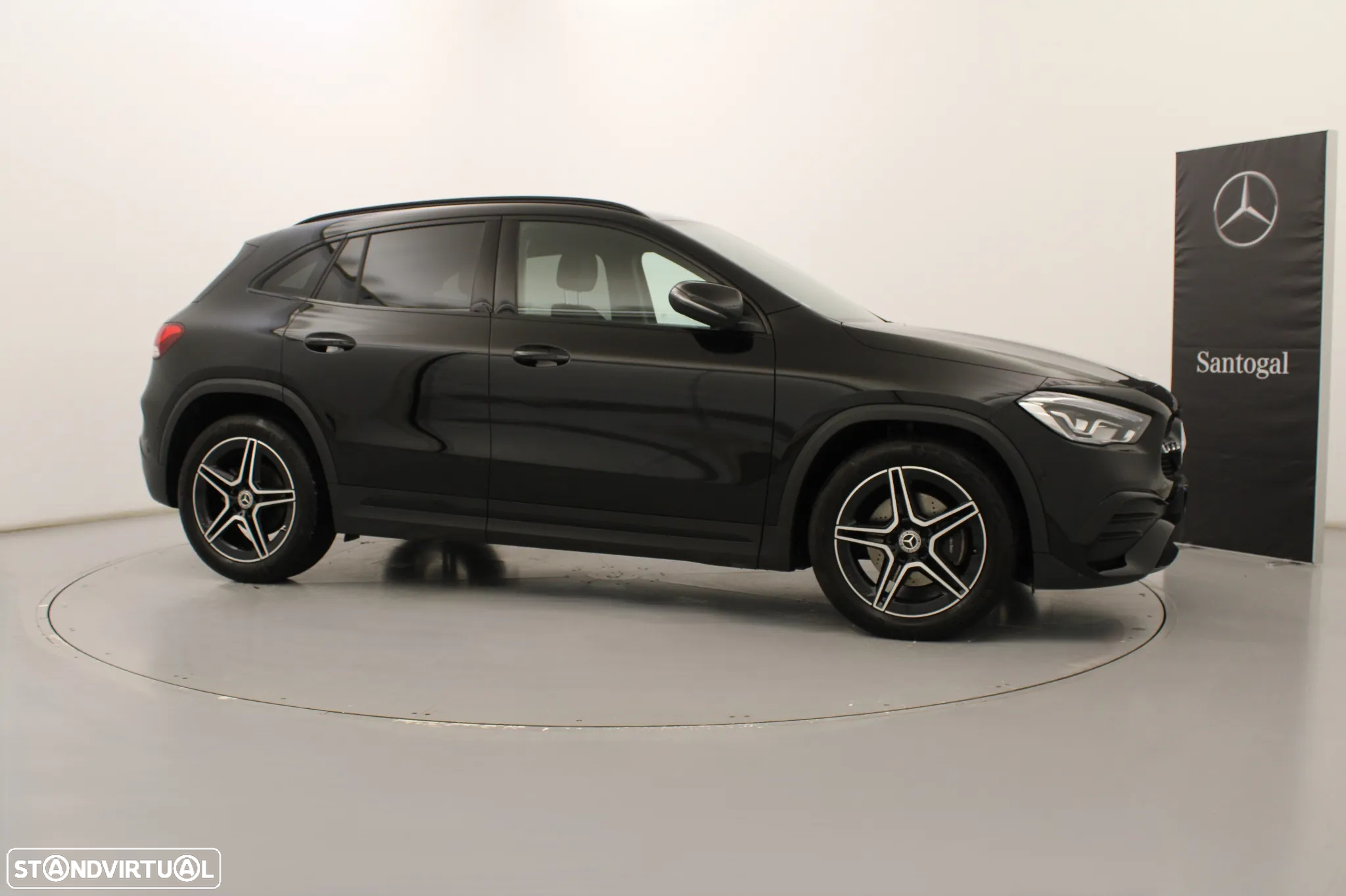 Mercedes-Benz GLA 180 d AMG Line - 3