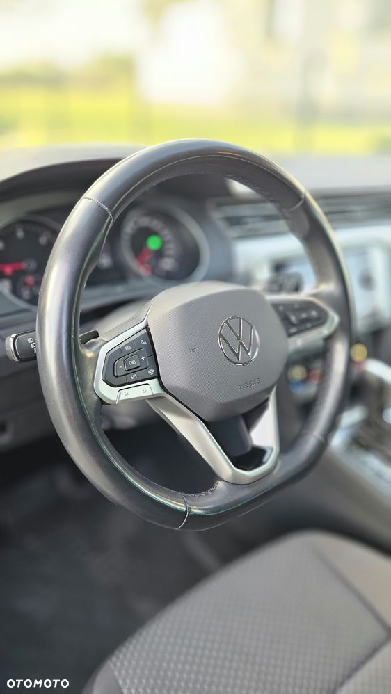 Volkswagen Passat Variant 2.0 TDI EVO Elegance DSG - 14