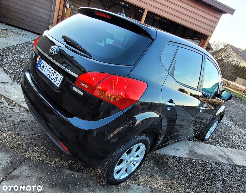 Kia Venga 1.6 CRDi 128 Business Line - 6