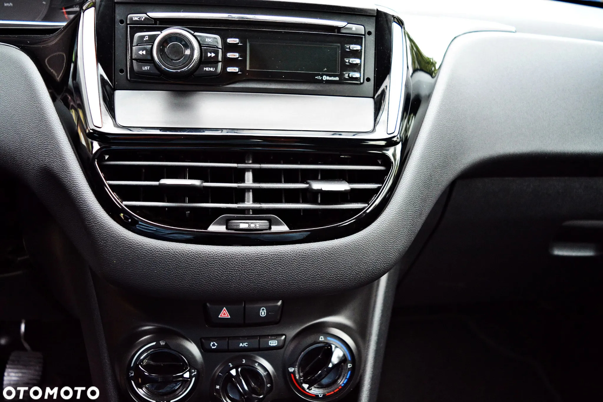 Peugeot 208 1.2 VTi Active - 22