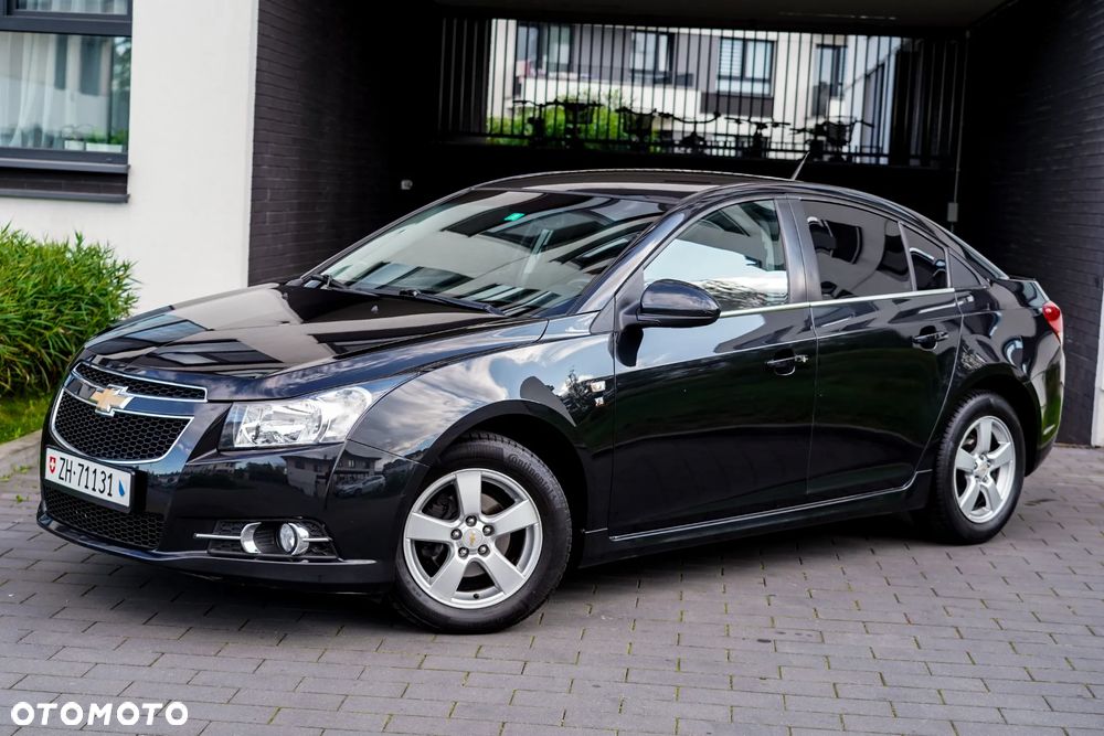 Chevrolet Cruze 1.8 LTZ+ - 3