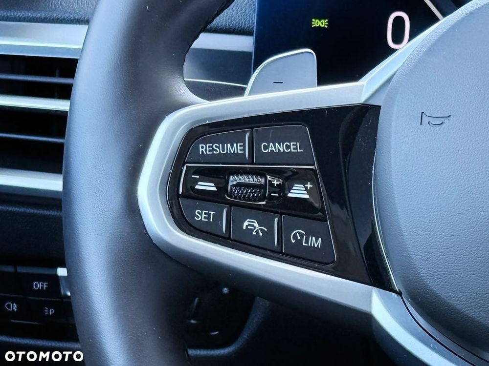 BMW Seria 3 320d xDrive M Sport - 24