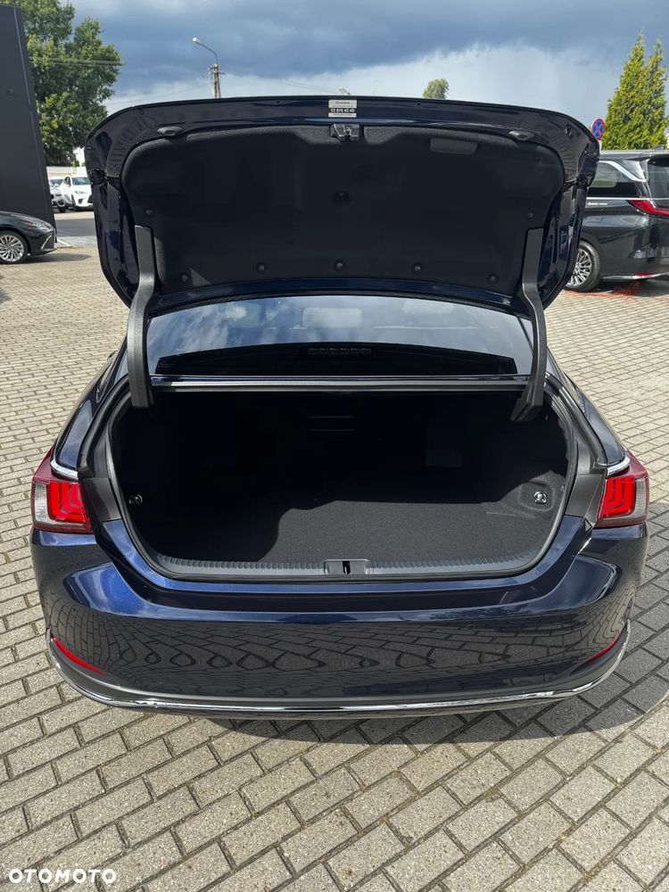 Lexus ES 300h Business Edition - 6