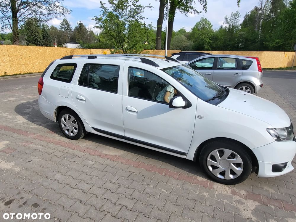 Dacia Logan 1.2 16V Access - 10