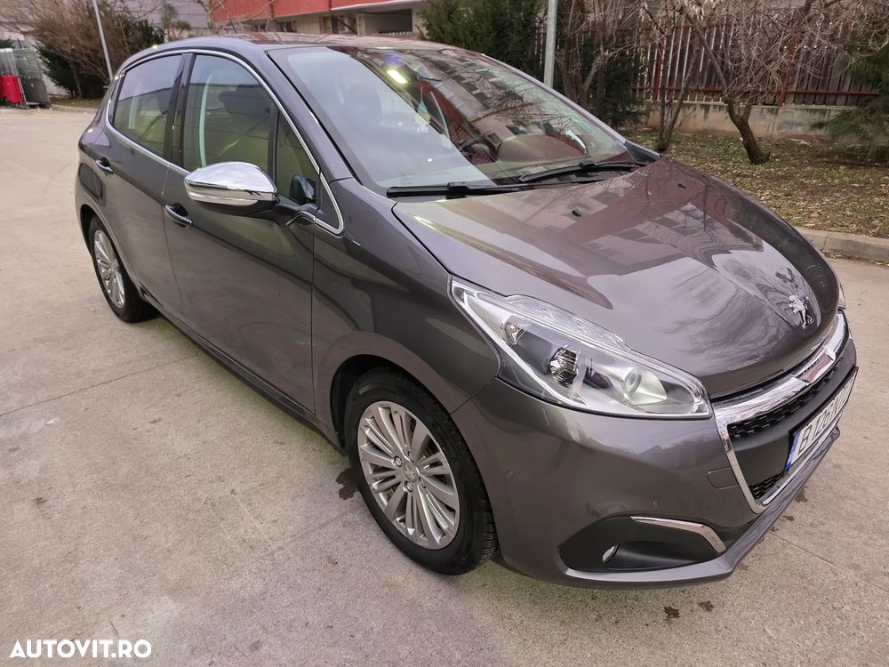 Peugeot 208 1.2 L PureTech Turbo Allure Aut. - 2