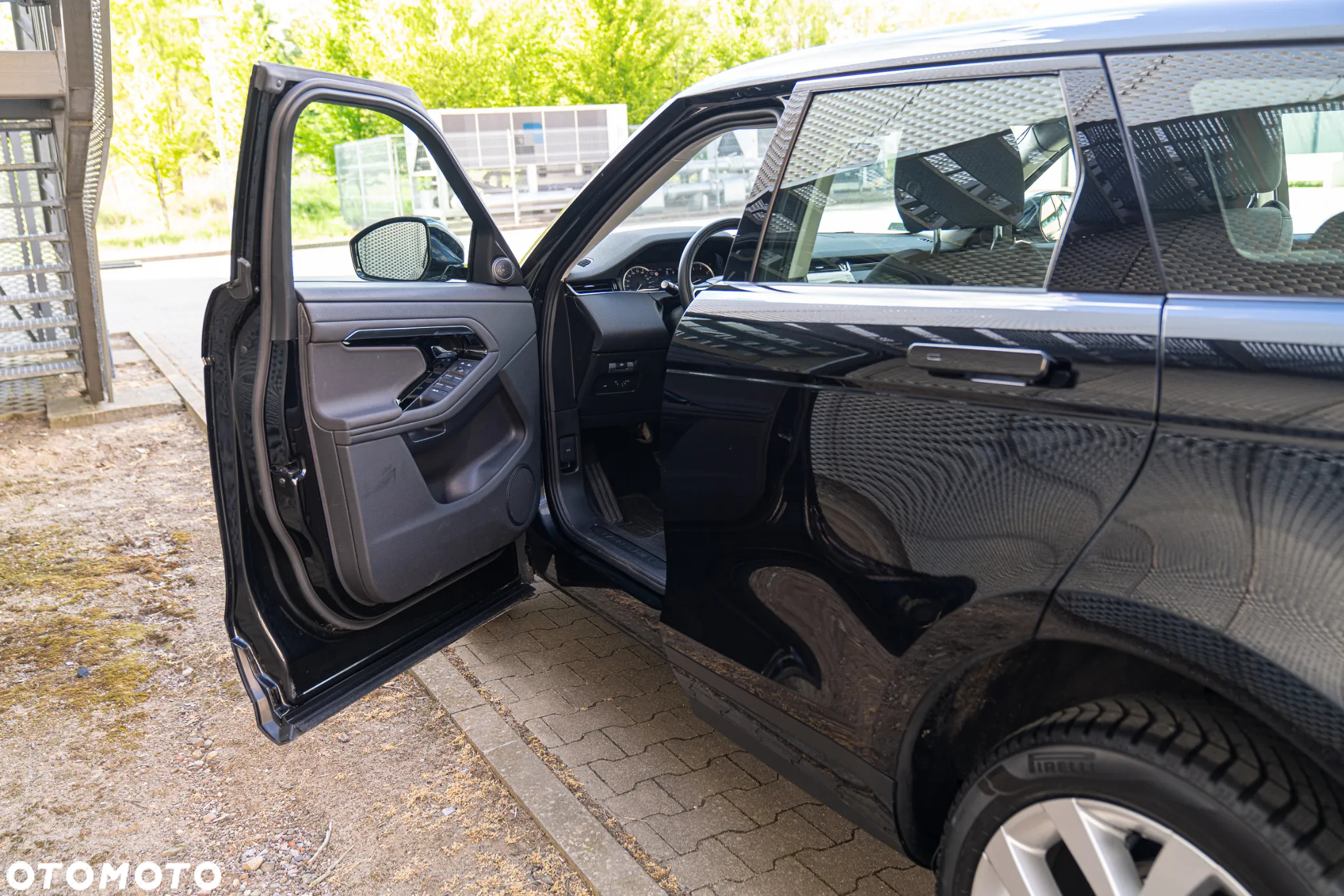Land Rover Range Rover Evoque - 23