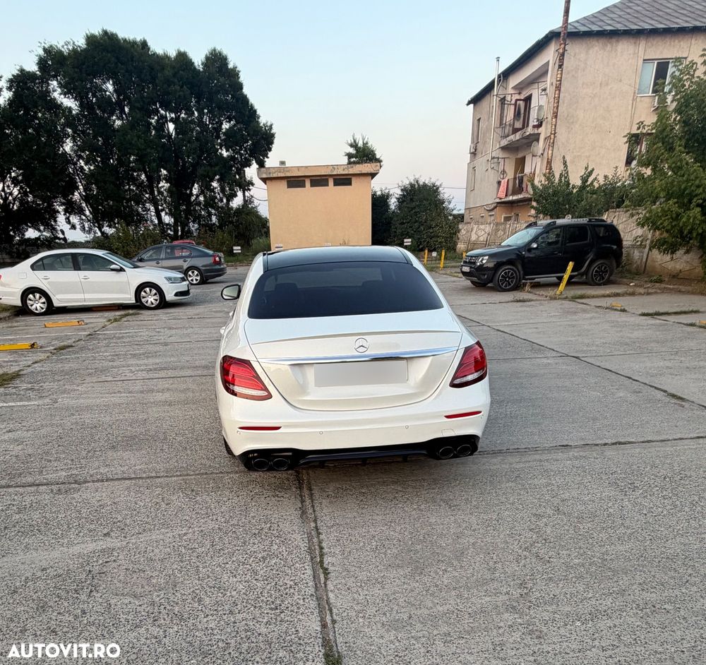 Mercedes-Benz E 53 AMG 4Matic AMG Speedshift 9G-TCT - 4