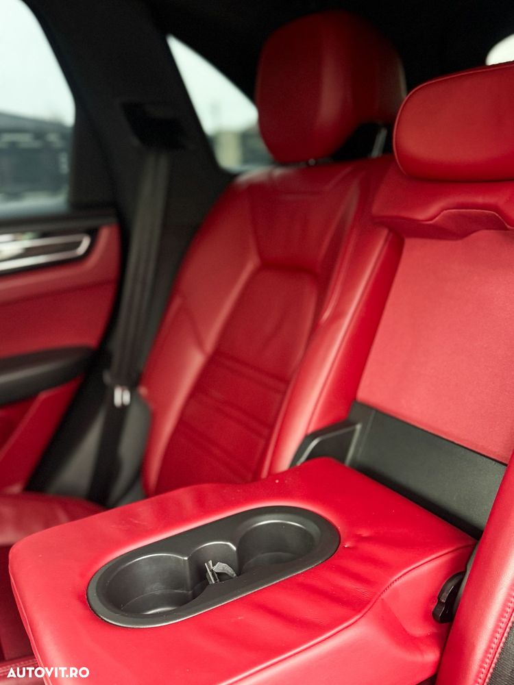 Porsche Cayenne S Tiptronic S Platinum Edition - 8