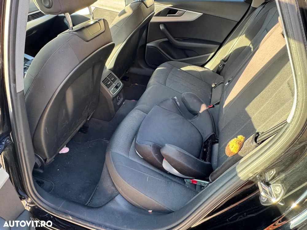 Audi A4 Avant 2.0 TDI S tronic Sport - 7