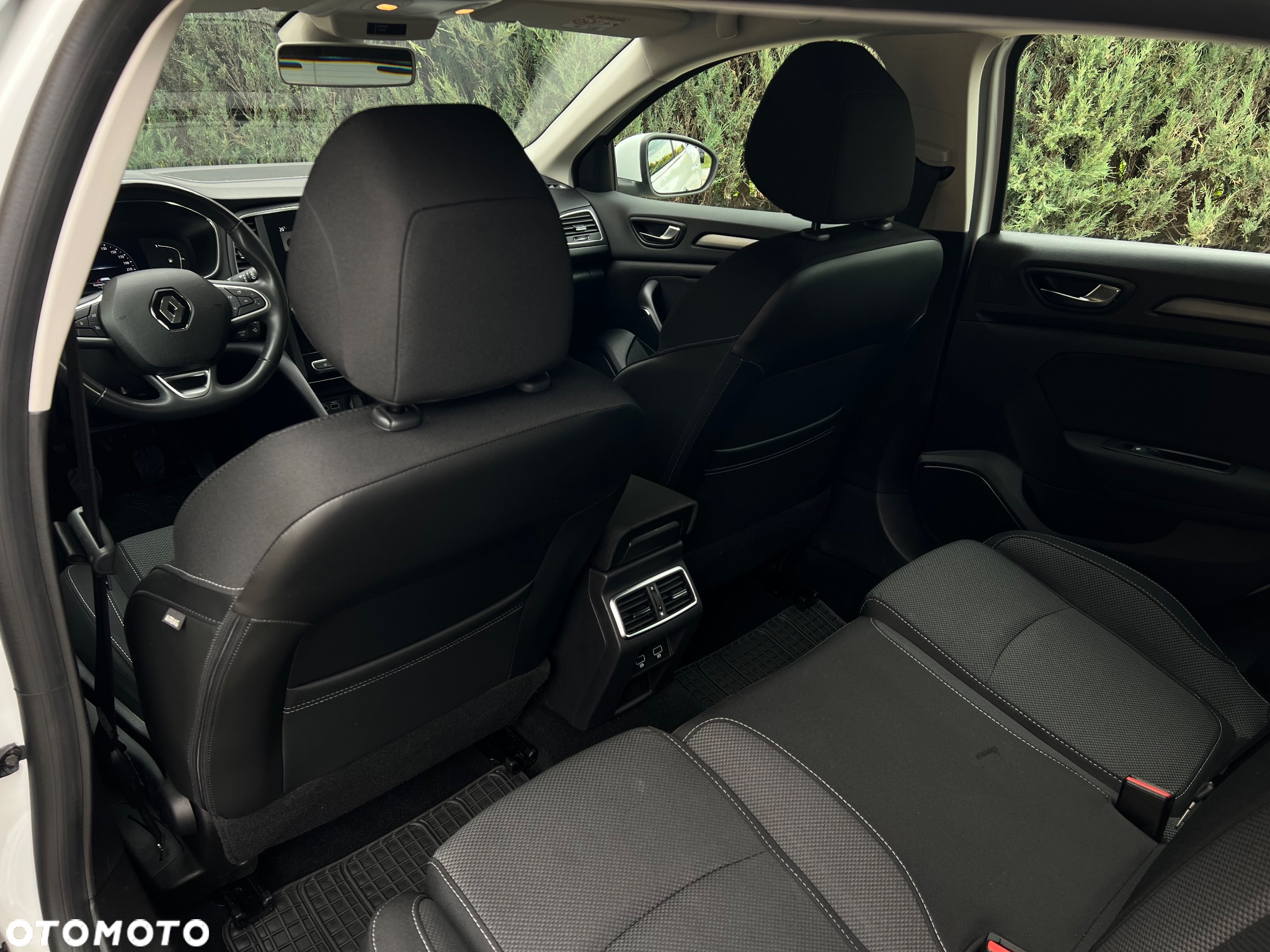 Renault Megane 1.3 TCe FAP Equilibre - 9