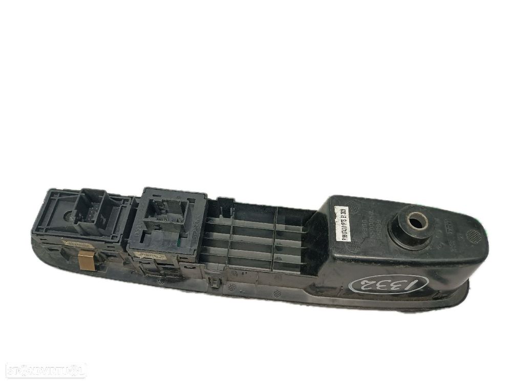 Botão / Botões / Comutador Vidro Esq Fiat Punto Evo (199_) - 2