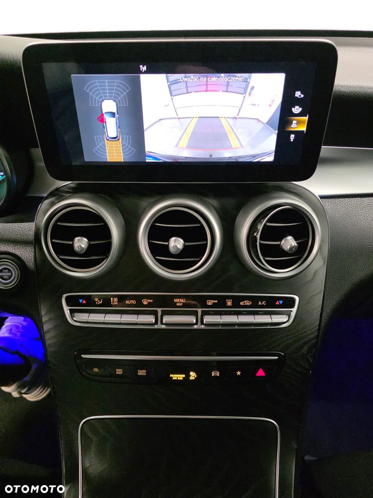 Mercedes-Benz GLC 300 de 4Matic 9G-TRONIC AMG Line Plus - 9
