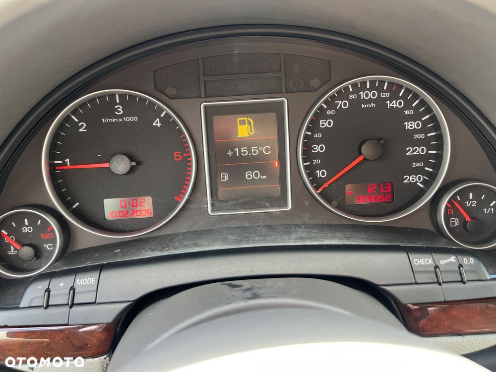 Audi A4 Avant 2.0 TDI - 11