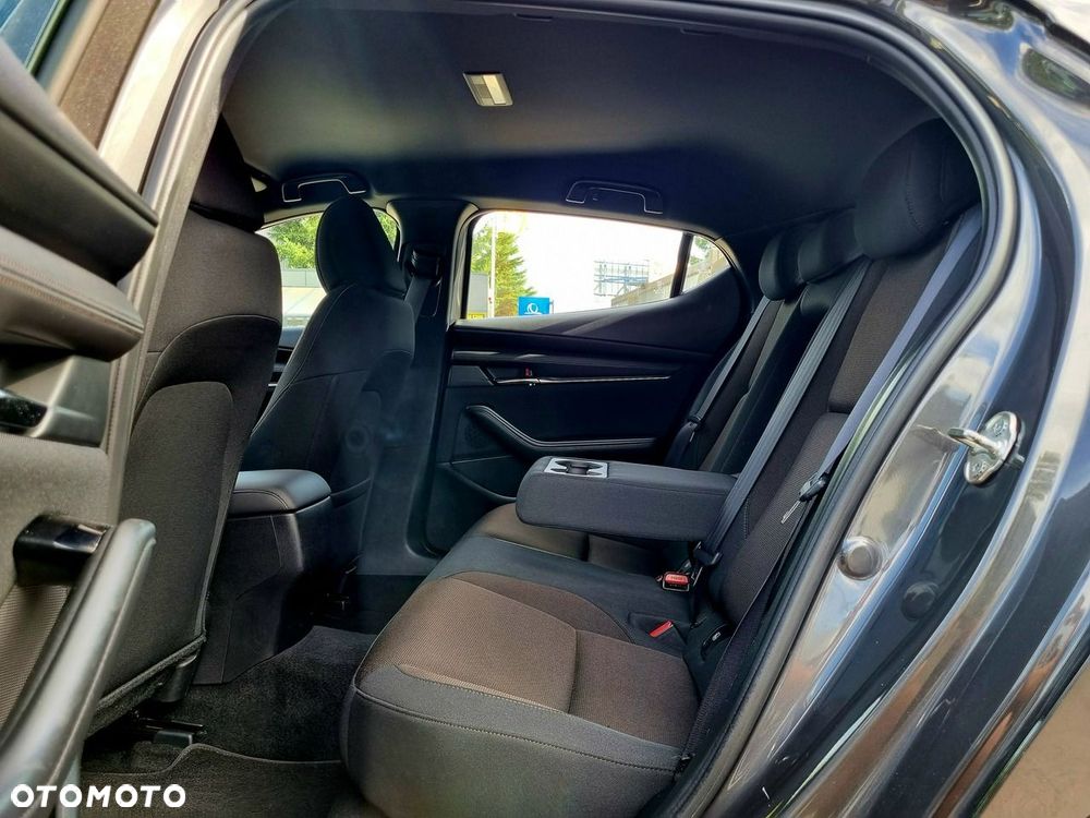 Mazda 3 SKYACTIV-G 2.0 M-Hybrid DRIVE - 10