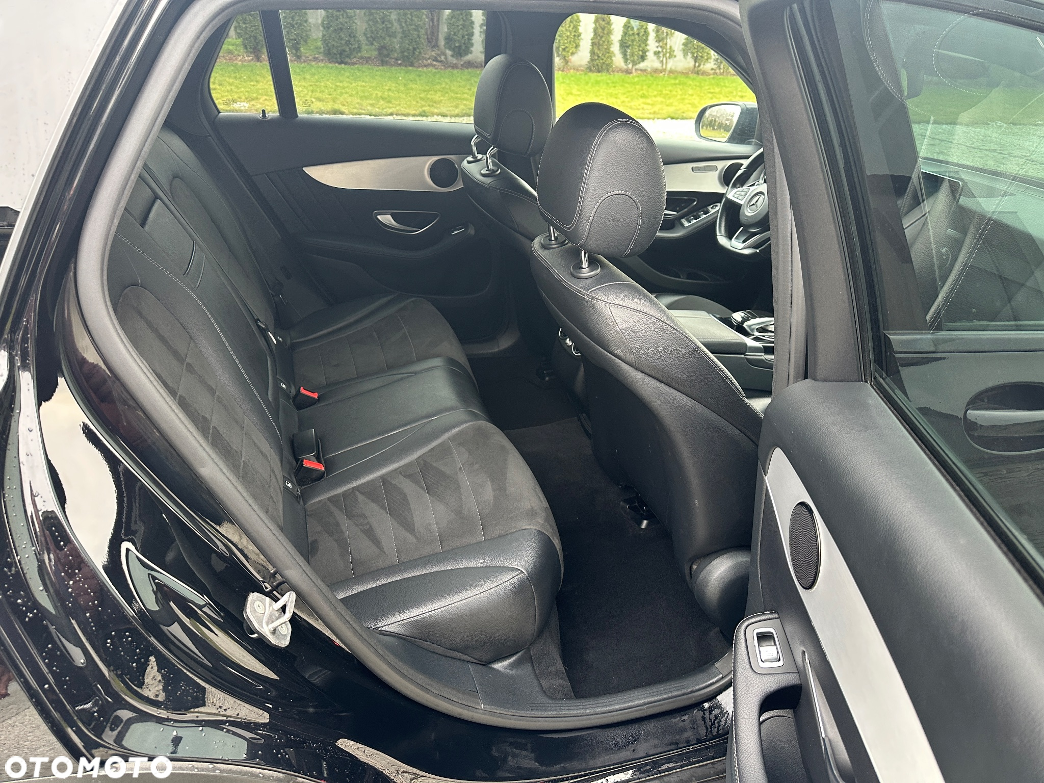 Mercedes-Benz GLC - 31