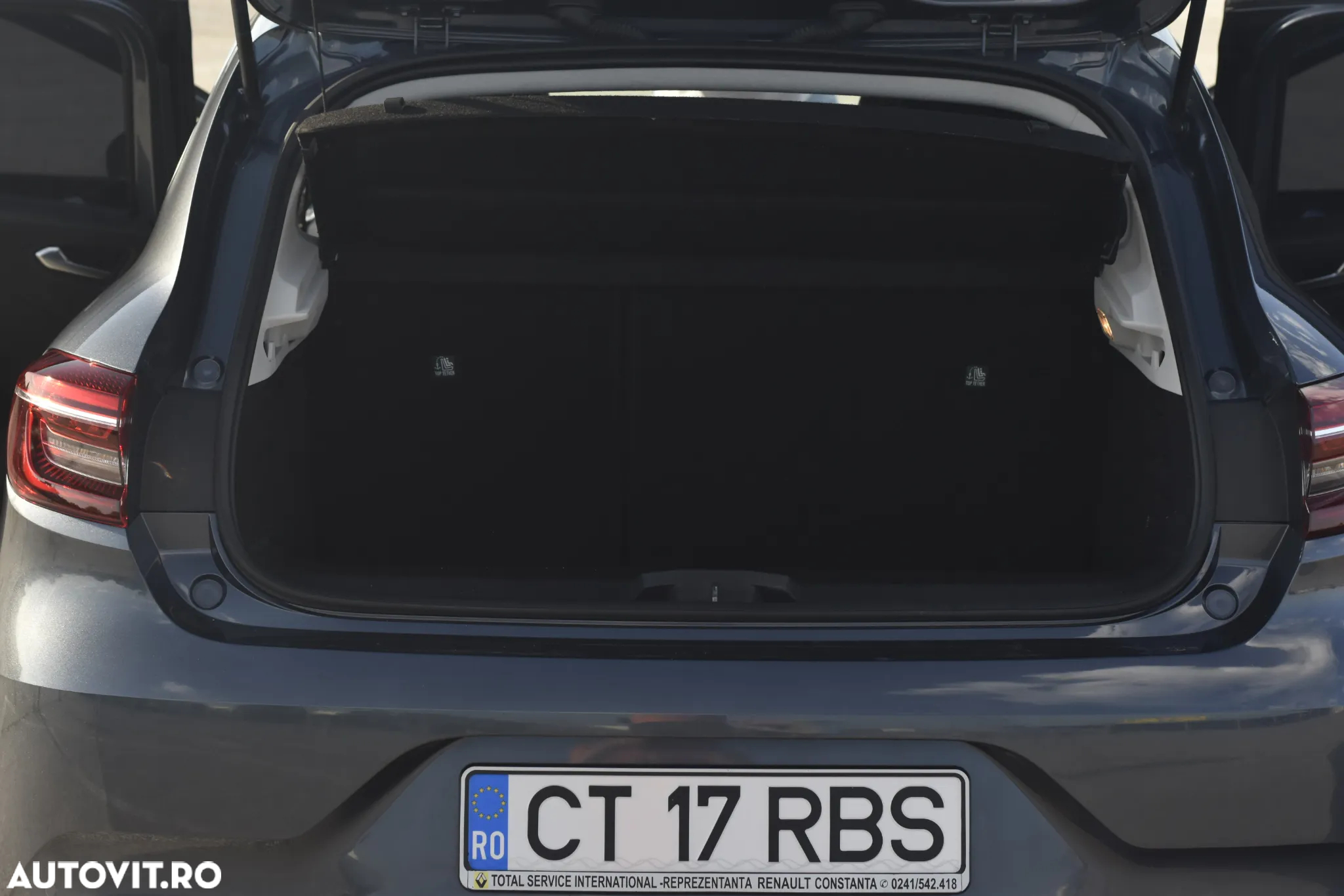 Renault Clio - 12