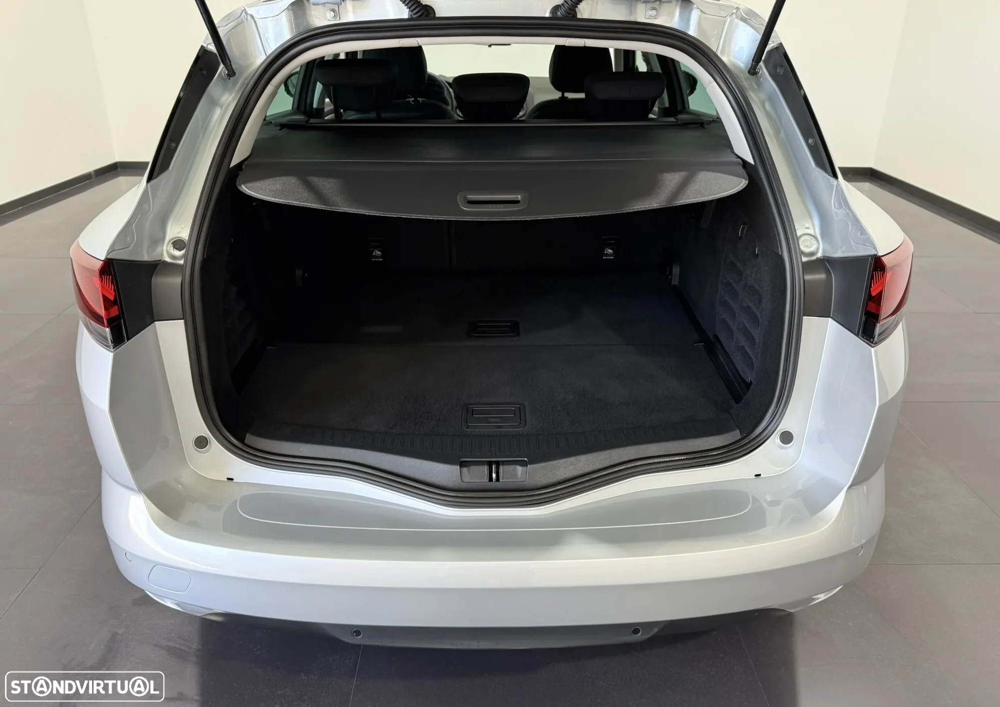 Renault Mégane Sport Tourer 1.5 Blue dCi Limited - 41