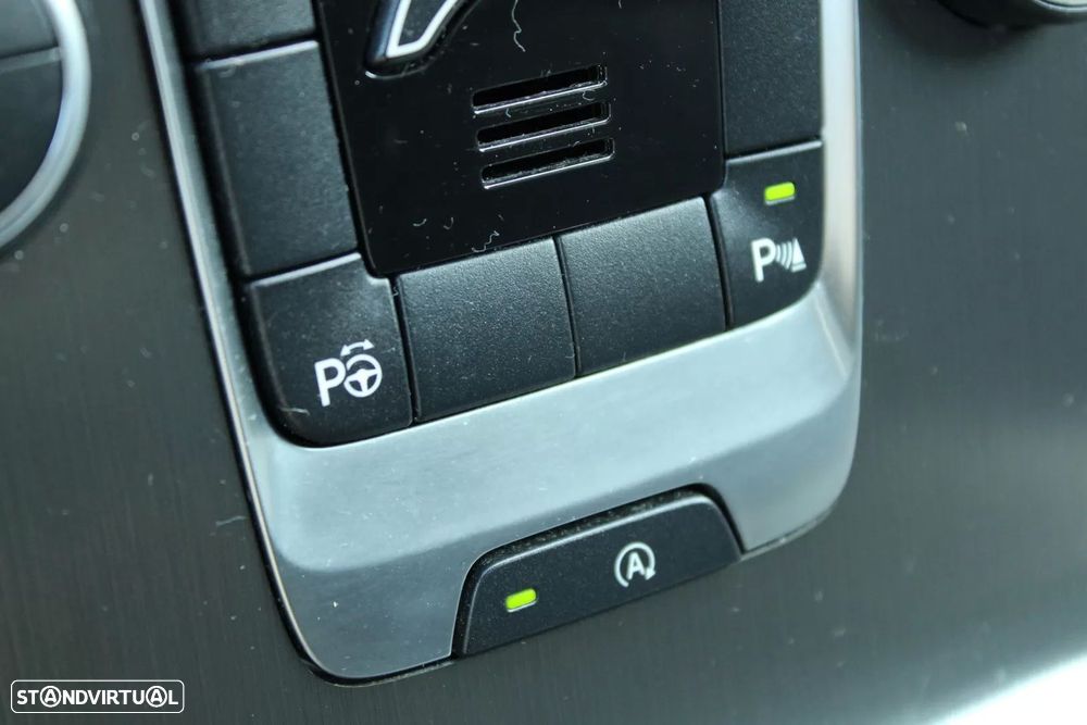 Volvo V40 1.6 D2 Momentum Eco - 33