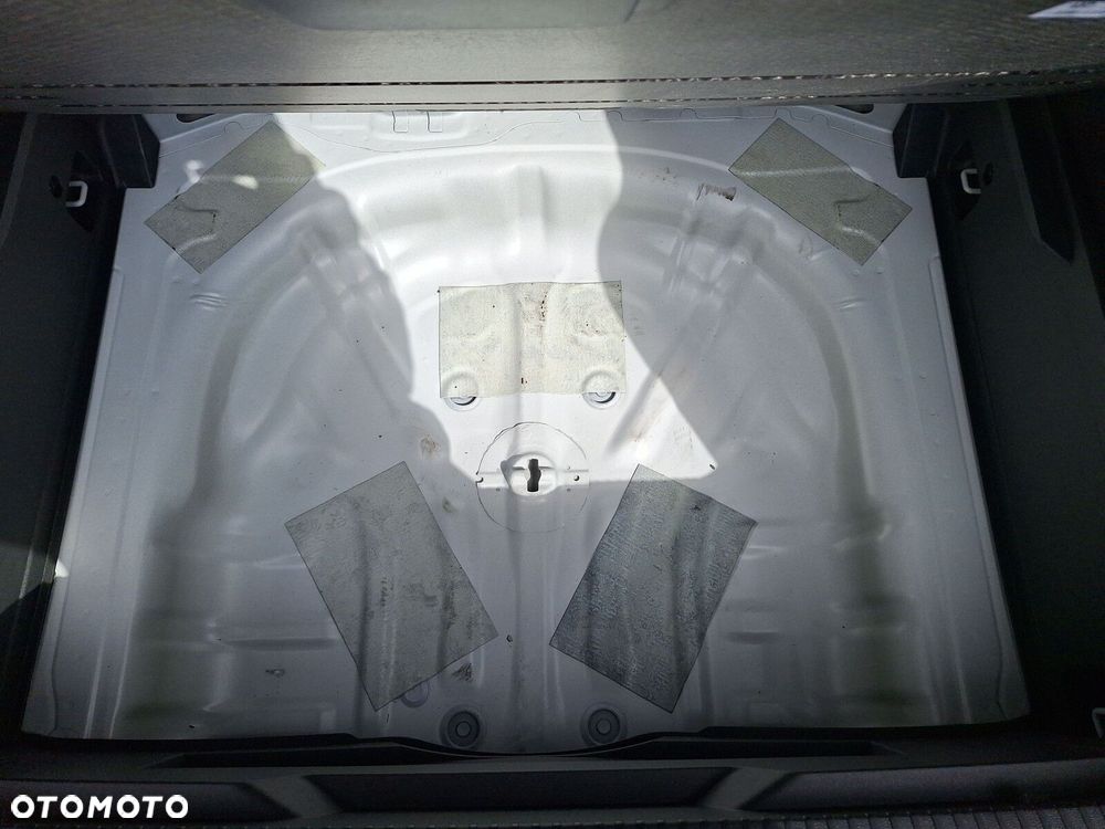 Volkswagen T-Roc - 38