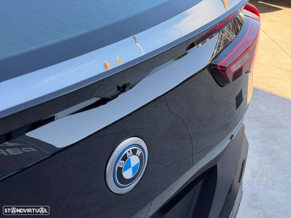 BMW iX2 eDrive20 - 17