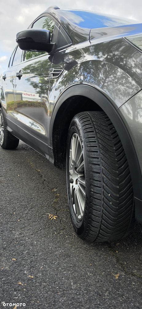 Ford Kuga - 5