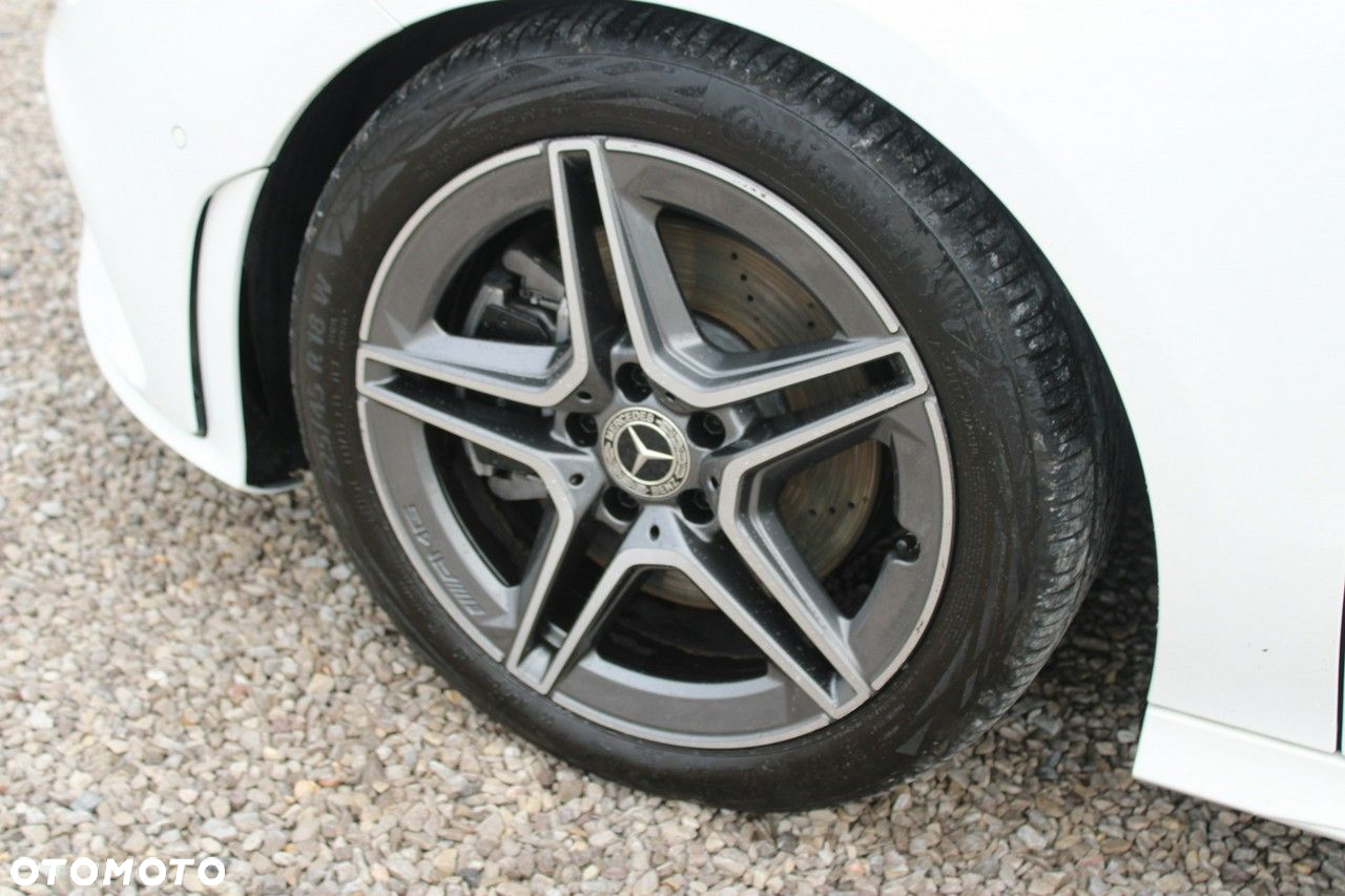 Mercedes-Benz CLA - 10