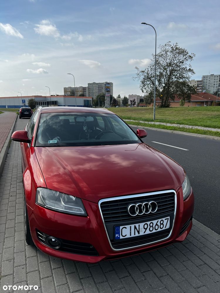 Audi A3 Sportback - 1