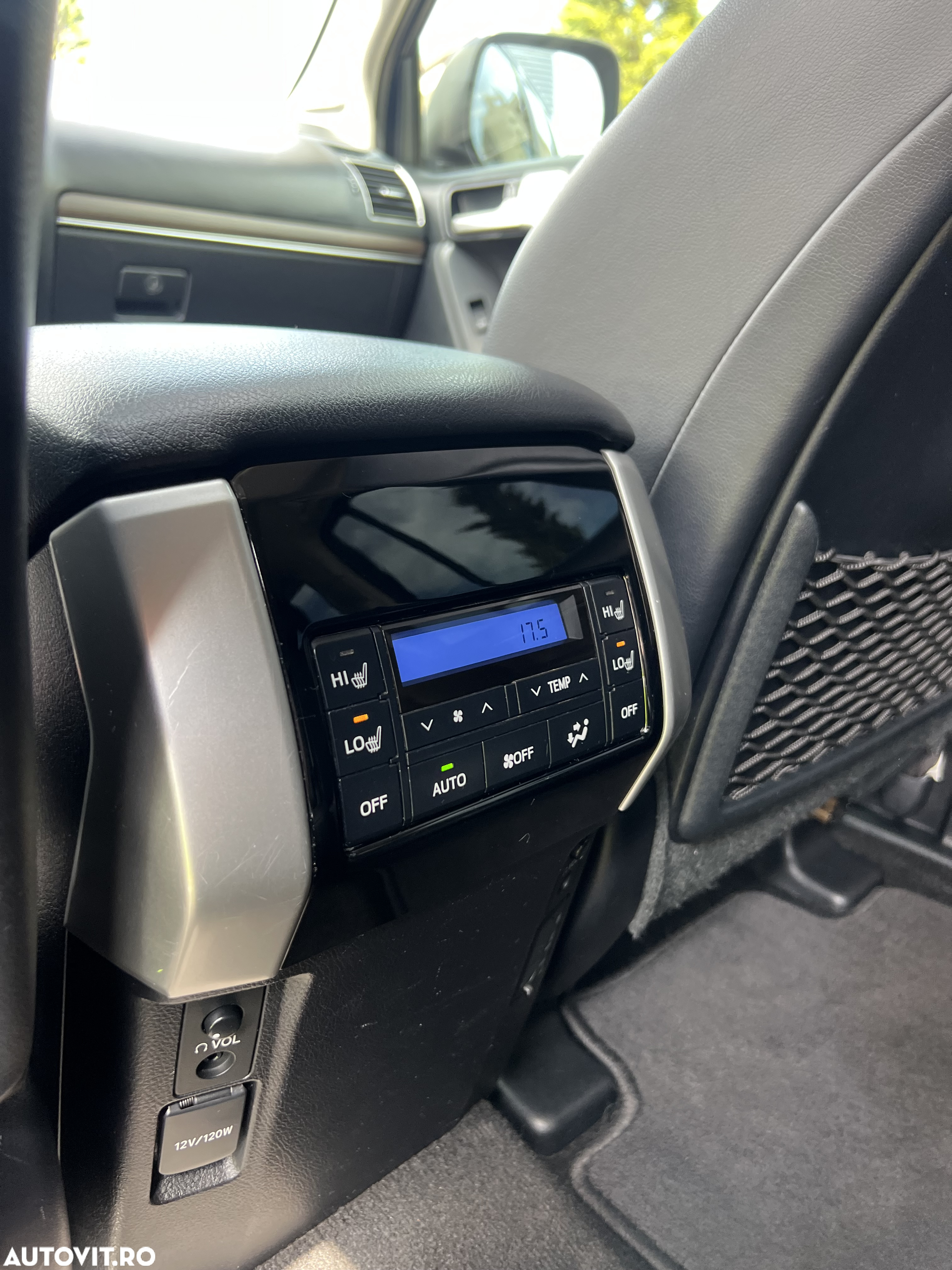 Toyota Land Cruiser 2.8l Turbo D-4D A/T Executive - 12