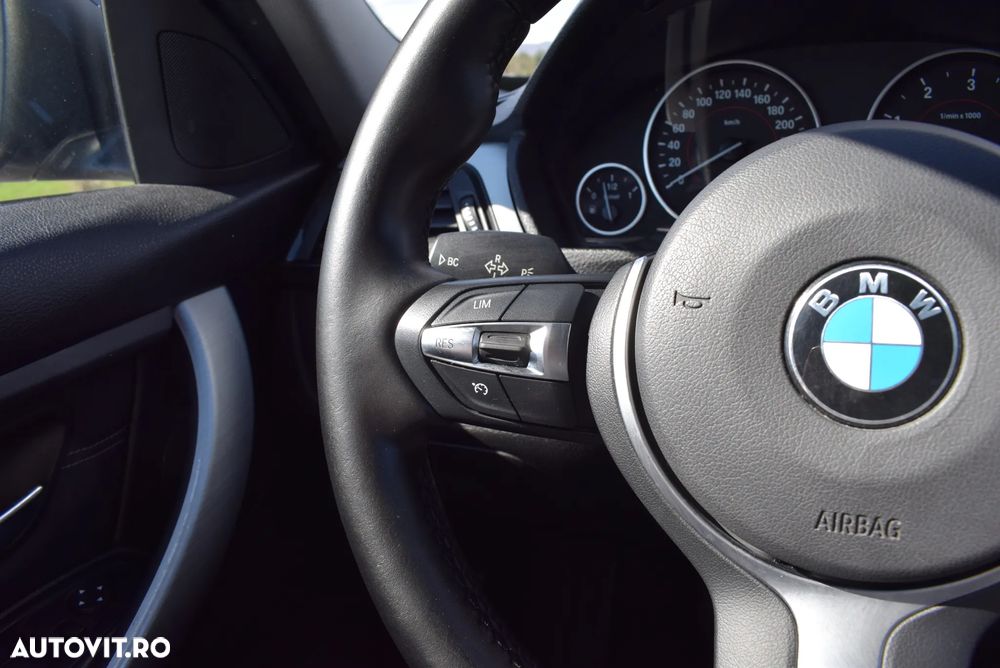 BMW Seria 5 520d Sport-Aut. - 19