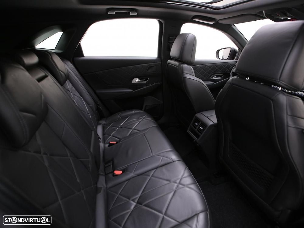 DS DS7 Crossback - 11