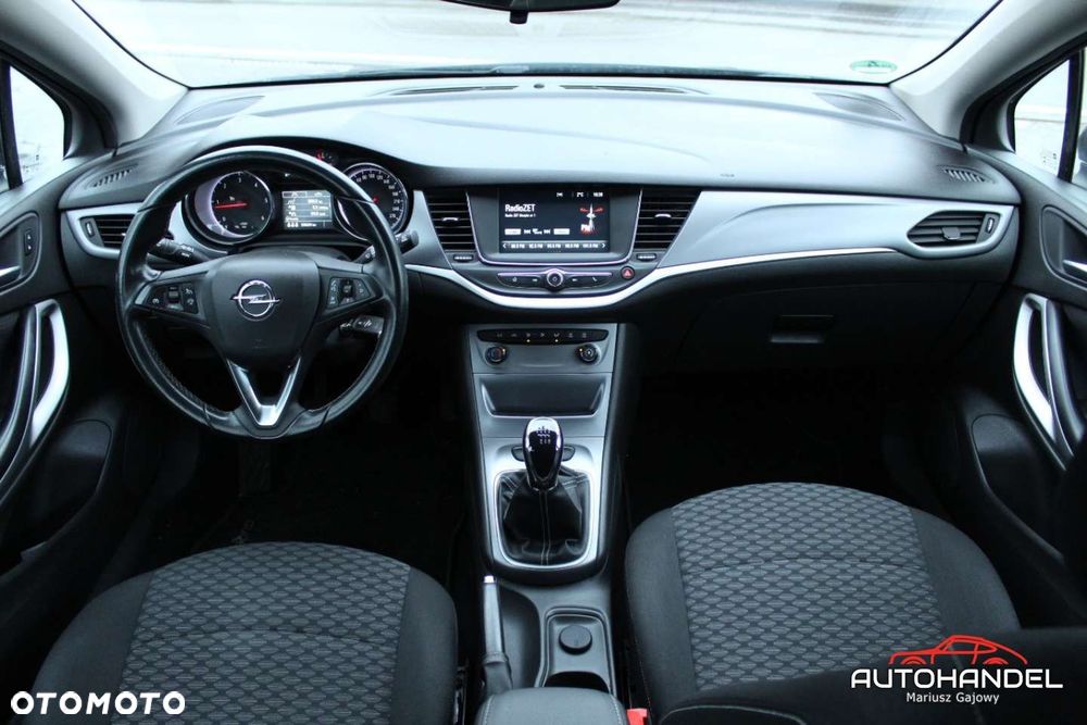 Opel Astra - 8