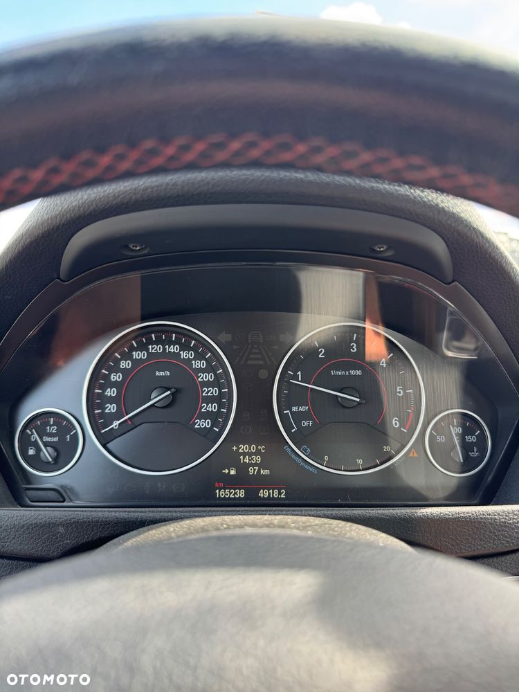BMW Seria 3 320d DPF Edition Sport - 31