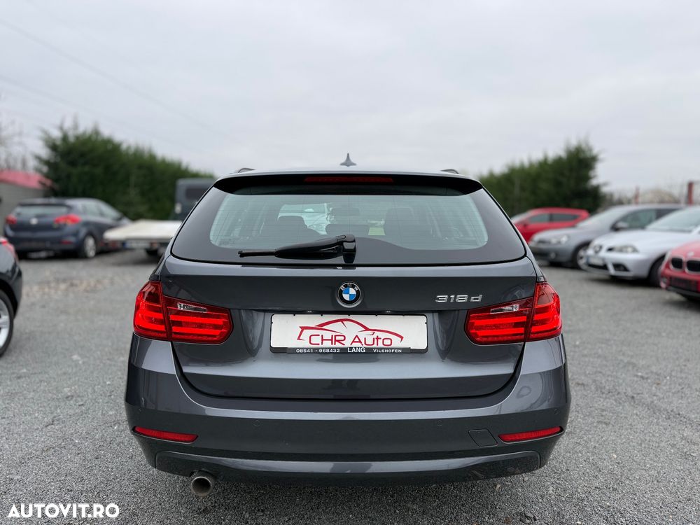 BMW Seria 3 318d Touring - 8