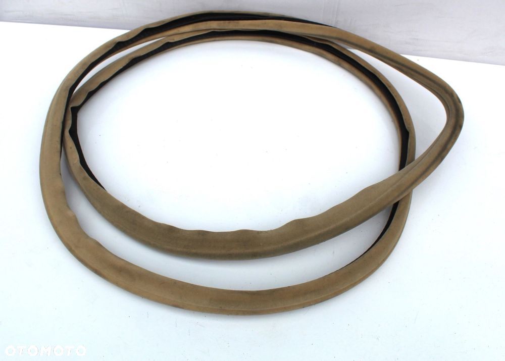 USZCZELKA DRZWI PRZÓD LEWA BMW E38 - 1