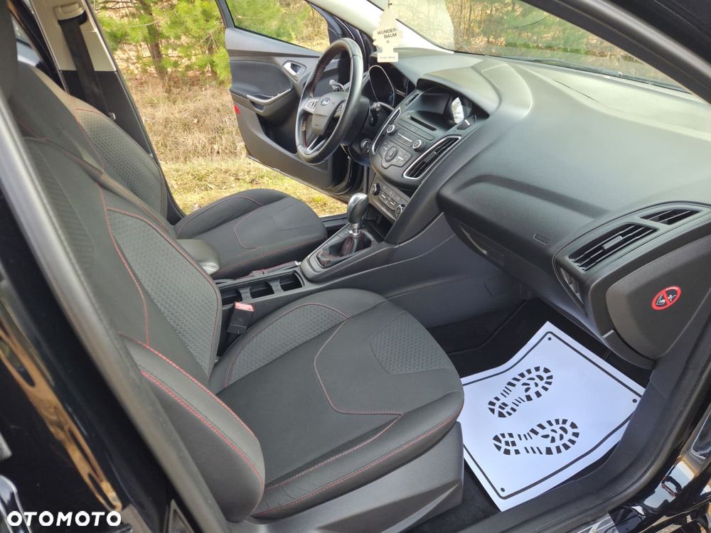 Ford Focus 1.0 EcoBoost ST-Line Red ASS - 17