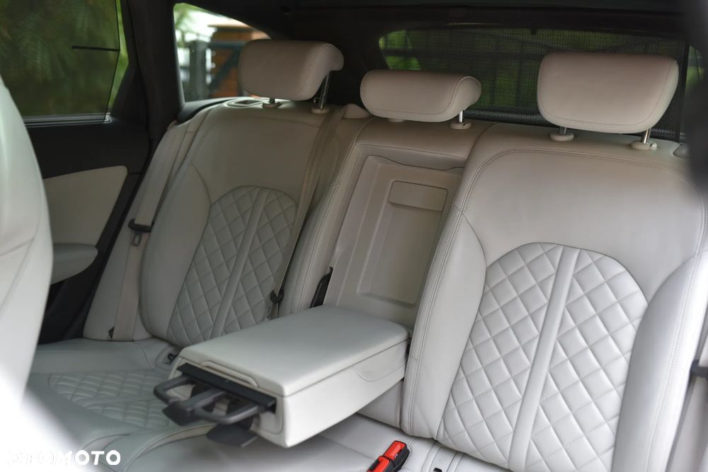 Audi A6 Avant 3.0 TDI quattro tiptronic - 4