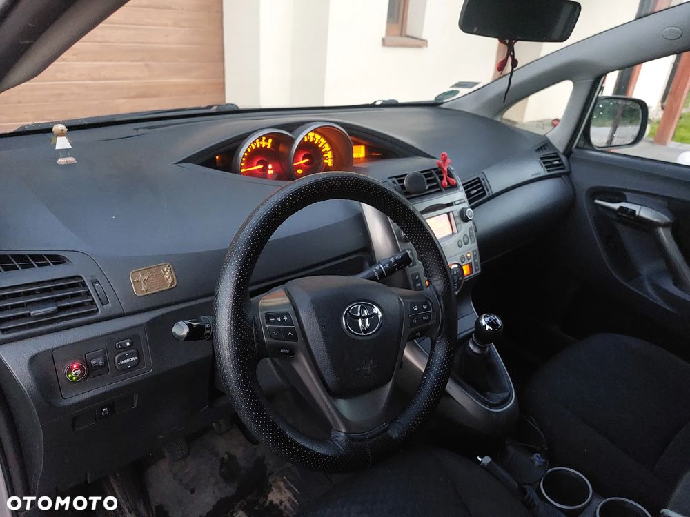 Toyota Verso 1.6 7-Sitzer Comfort - 9