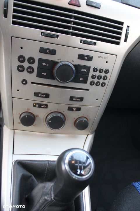 Opel Astra - 19