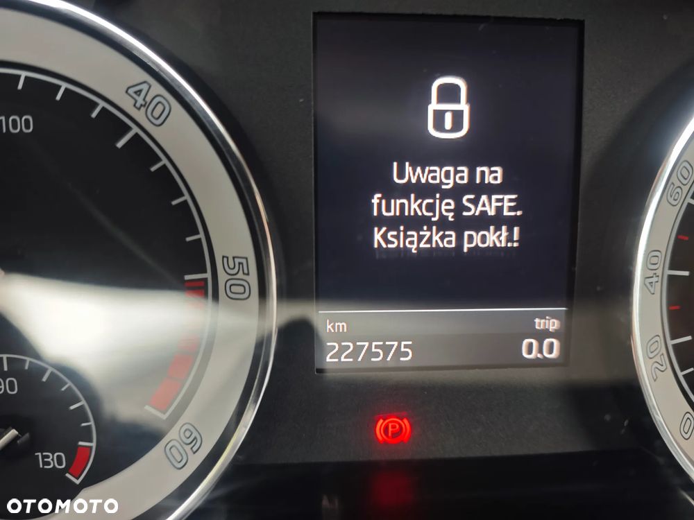 Skoda Superb 2.0 TDI SCR 4x4 Ambition DSG - 28