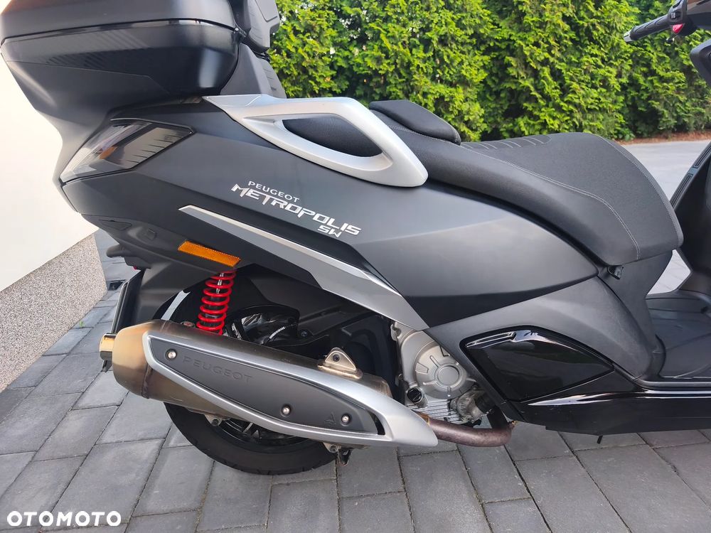 Peugeot Metropolis - 20