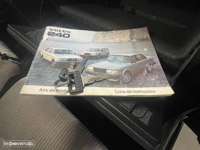 Volvo 244 - 24